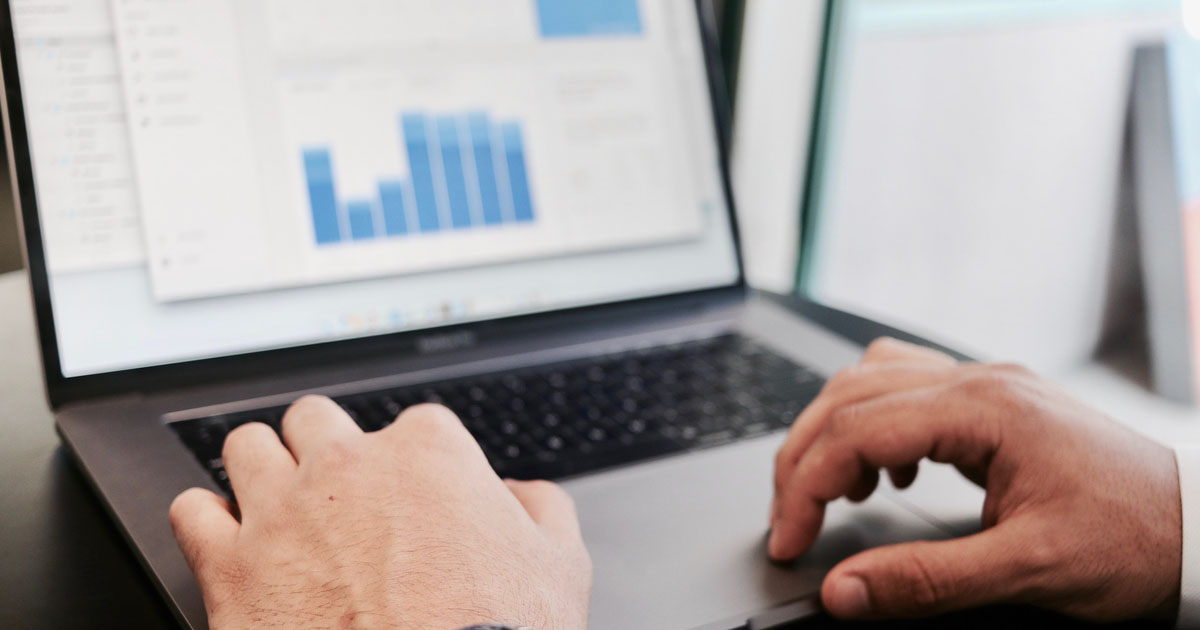 Tips Marketers Can Use to Encourage Sales Teams to Get On Board With HubSpot